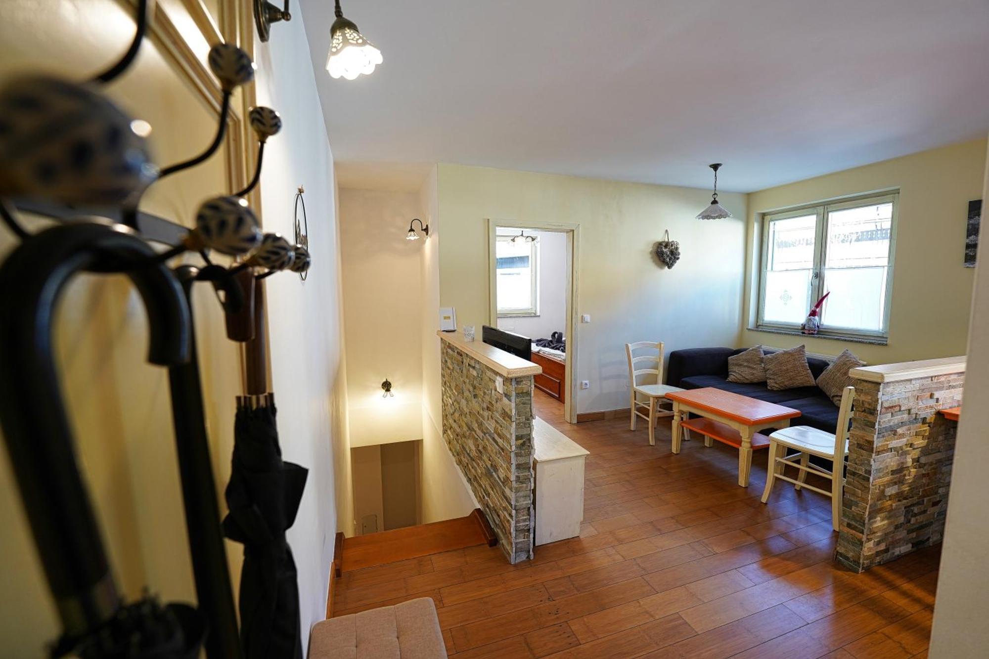 Apartment Mojstrovka With Terrace In City Center Кранска гора Екстериор снимка